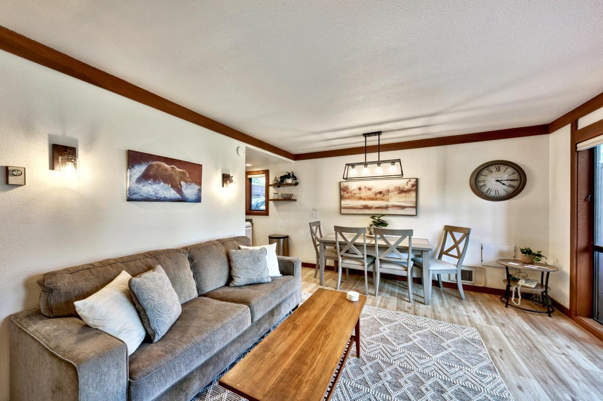 Beautiful Remodeled Condo In Tahoe City Zewnętrze zdjęcie